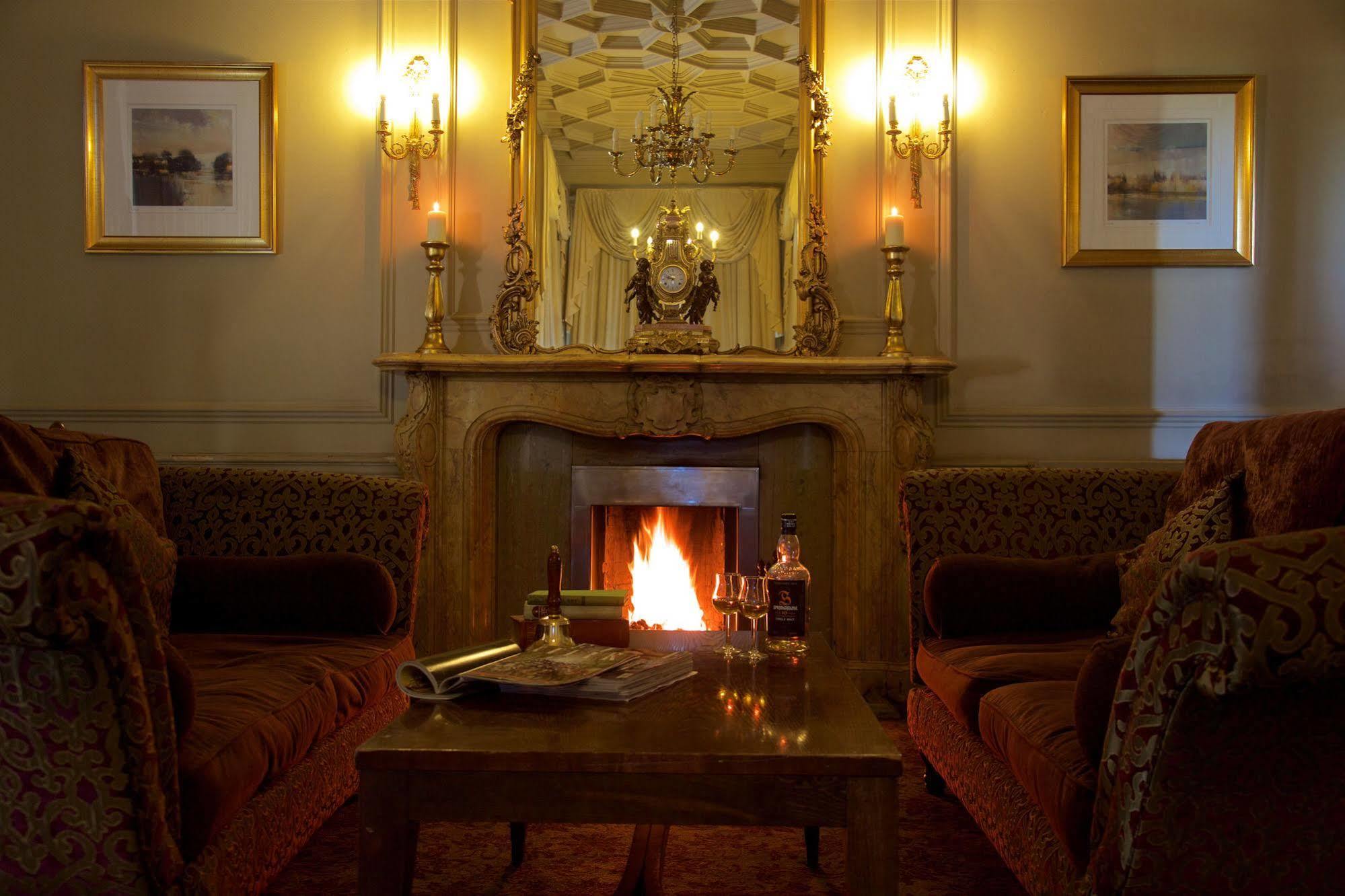 Stonefield Castle Hotel 'A Bespoke Hotel' Exteriör bild